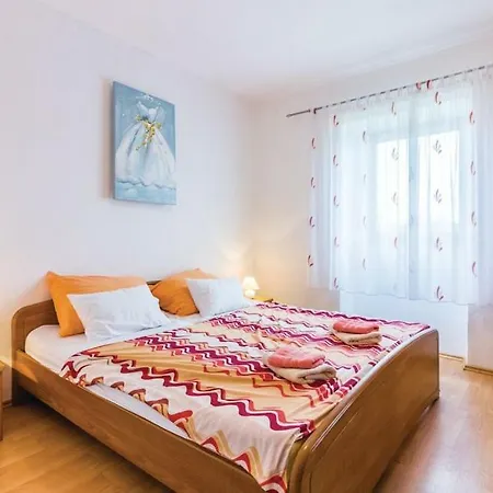 Apartment Petar Pula